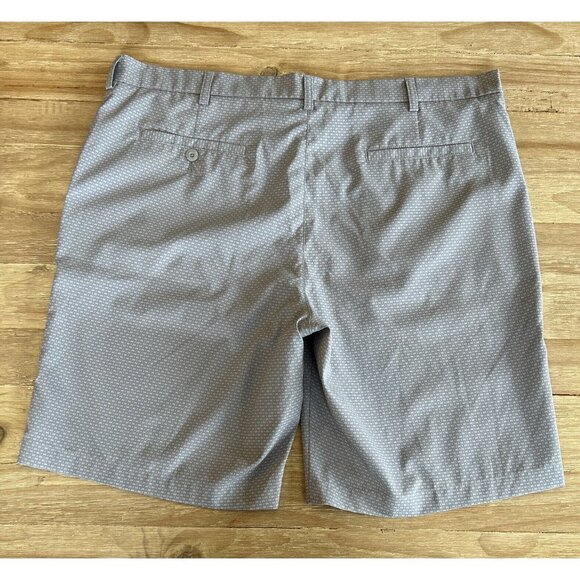 PGA Tour Mens Golf Shorts Pale Gray Print Flat Front Stretch Size 40 - Picture 2 of 4